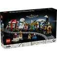 thumbnail image 3 of LEGO Icons Le Train Express Festif, Ensemble de Construction pour Adultes 10361, 3 of 8