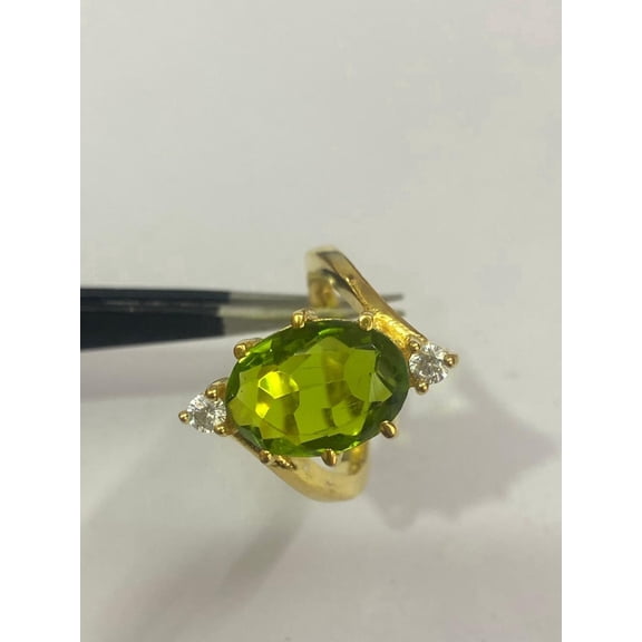 GemEmoprium Band Ring Green, Peridot Nature Rings, Brass, 6.5 ct. t.w., 1 Count per Pack