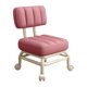thumbnail image 3 of Taburete con asiento bajo rodante con ruedas, giratorio 360 degree, para limpieza, con reposapiés y polea. Rosa, 3 of 9