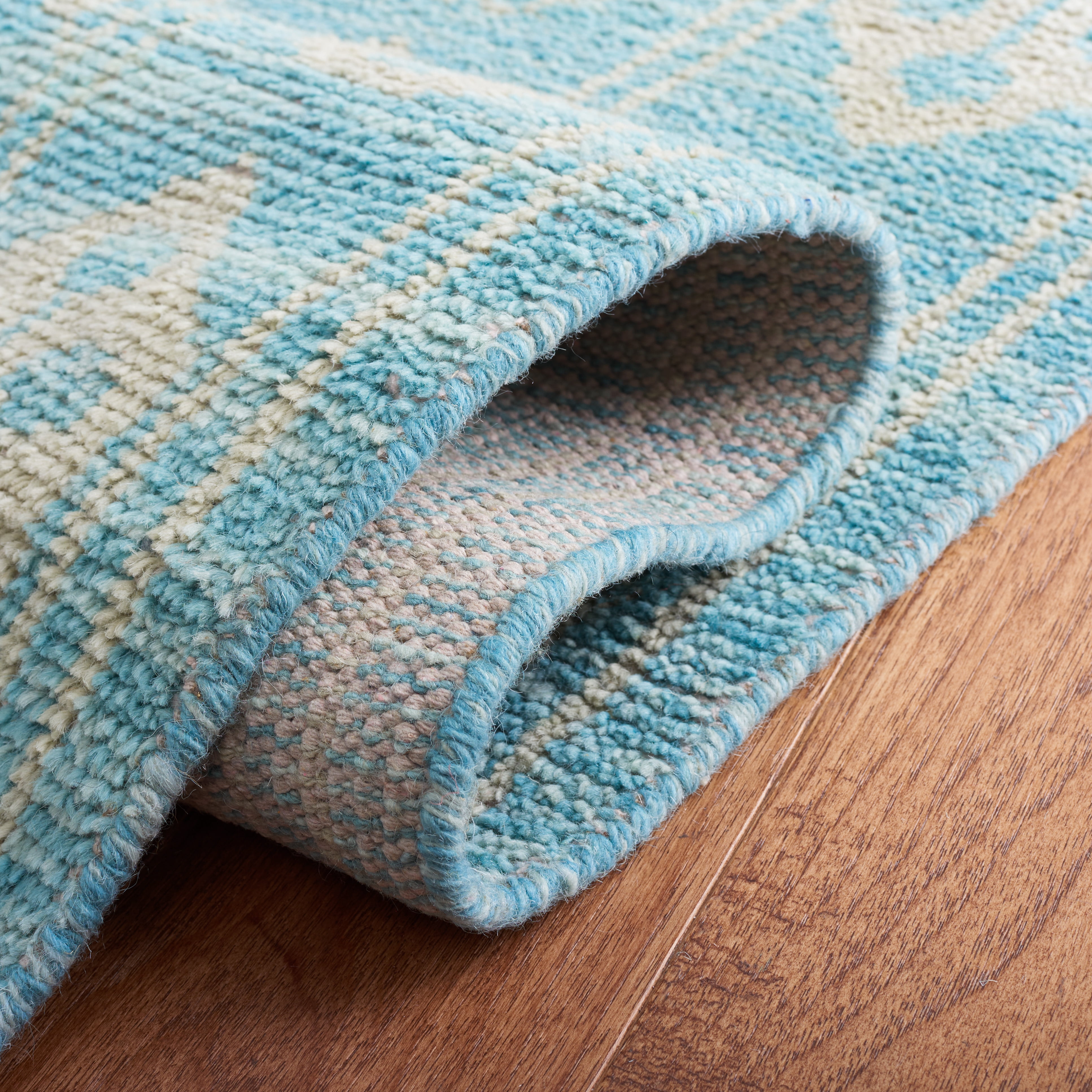 Safavieh Kenya Magdalena Geometric Area Rug, Blue, 3' x 5'