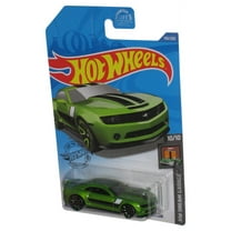 Hot Wheels HW Dream Garage 10/10 (2017) Green 2013 Chevy Camaro Special Edition Toy Car 143/250