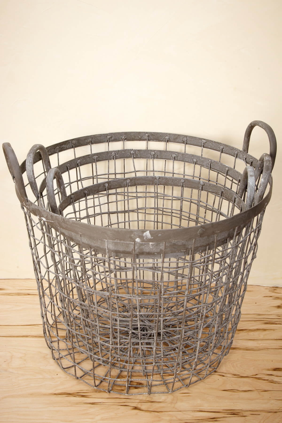 Set Of Three Industrial Wire Baskets 9 5in 11in 12 5in Smallest 9 set-of-three-industrial-wire-baskets-9-5in-11in-12-5in-smallest-9