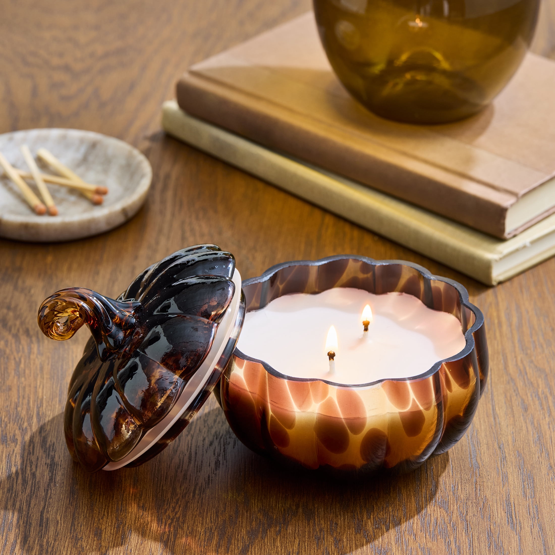 Better Homes & Gardens 2-Wick 8 oz Dark Brown Tortoiseshell Glass Pumpkin Jar Candle, Farm Apple Pumpkin