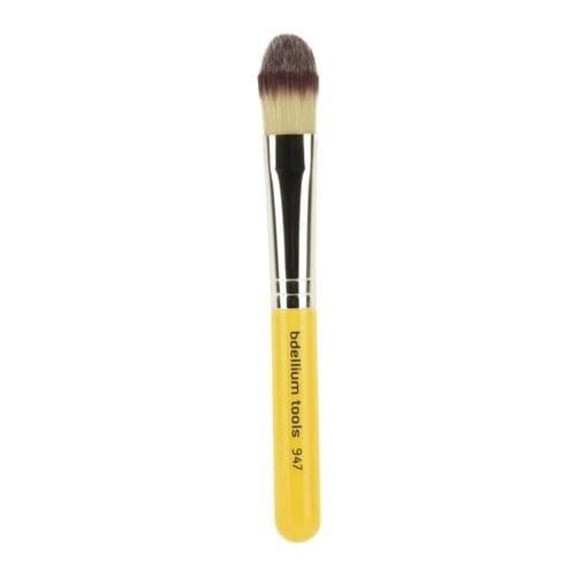Bdellium Tools Professional Makeup Brush Travel Line - Small Foundation 947