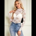 thumbnail image 4 of Blusa de Larga con Encaje Floral de para Mujer, Blusa Interior Transparente con , Cuello Redondo, Informal, Transparente. XL, 4 of 7