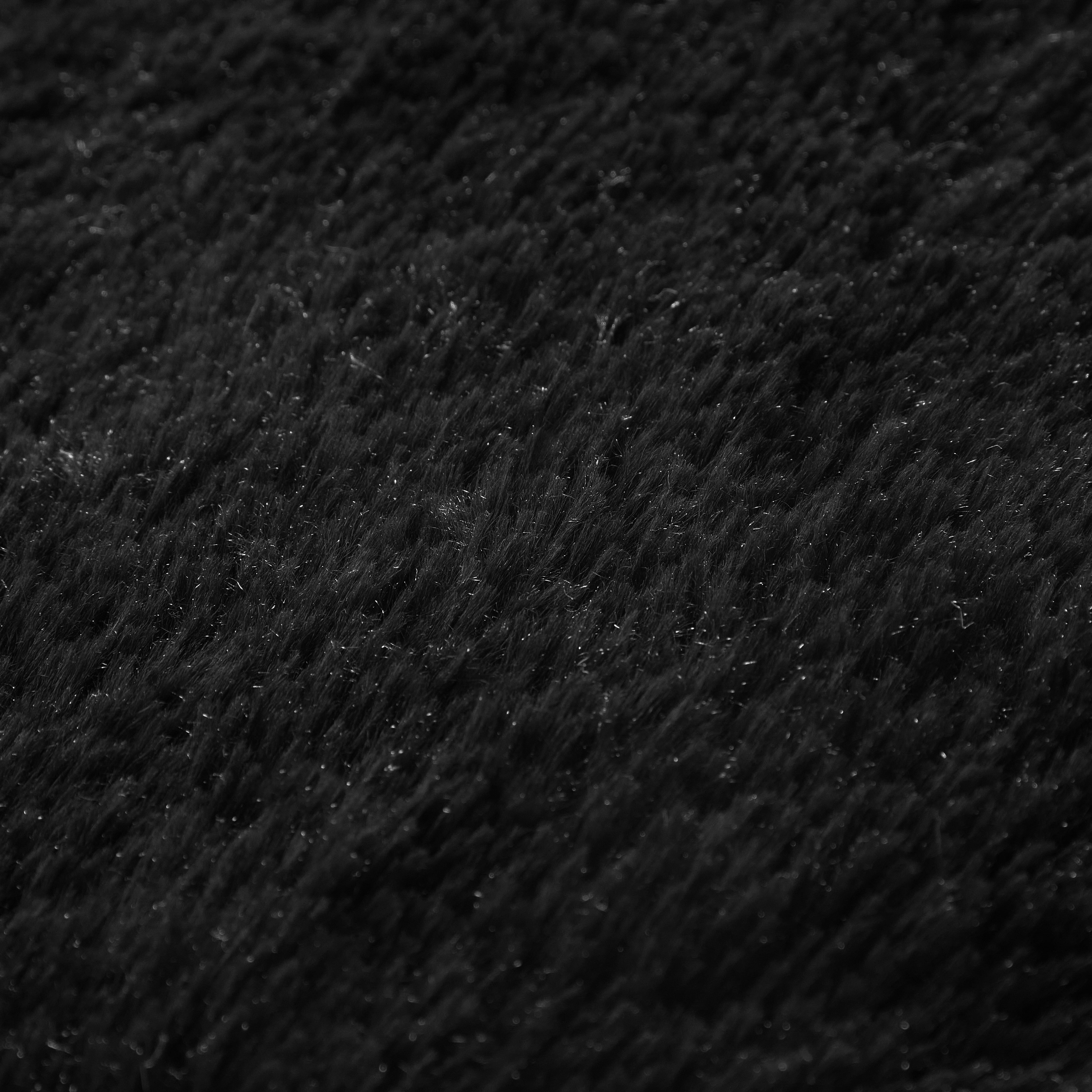 Mainstays Cushion Shag Bedroom Rug For Adults, Black, 4'x6'