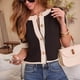 thumbnail image 4 of Cárdigan de Corta para Mujer, Cuello Redondo, Botones, Top de Punto Corto Negro XS, 4 of 7