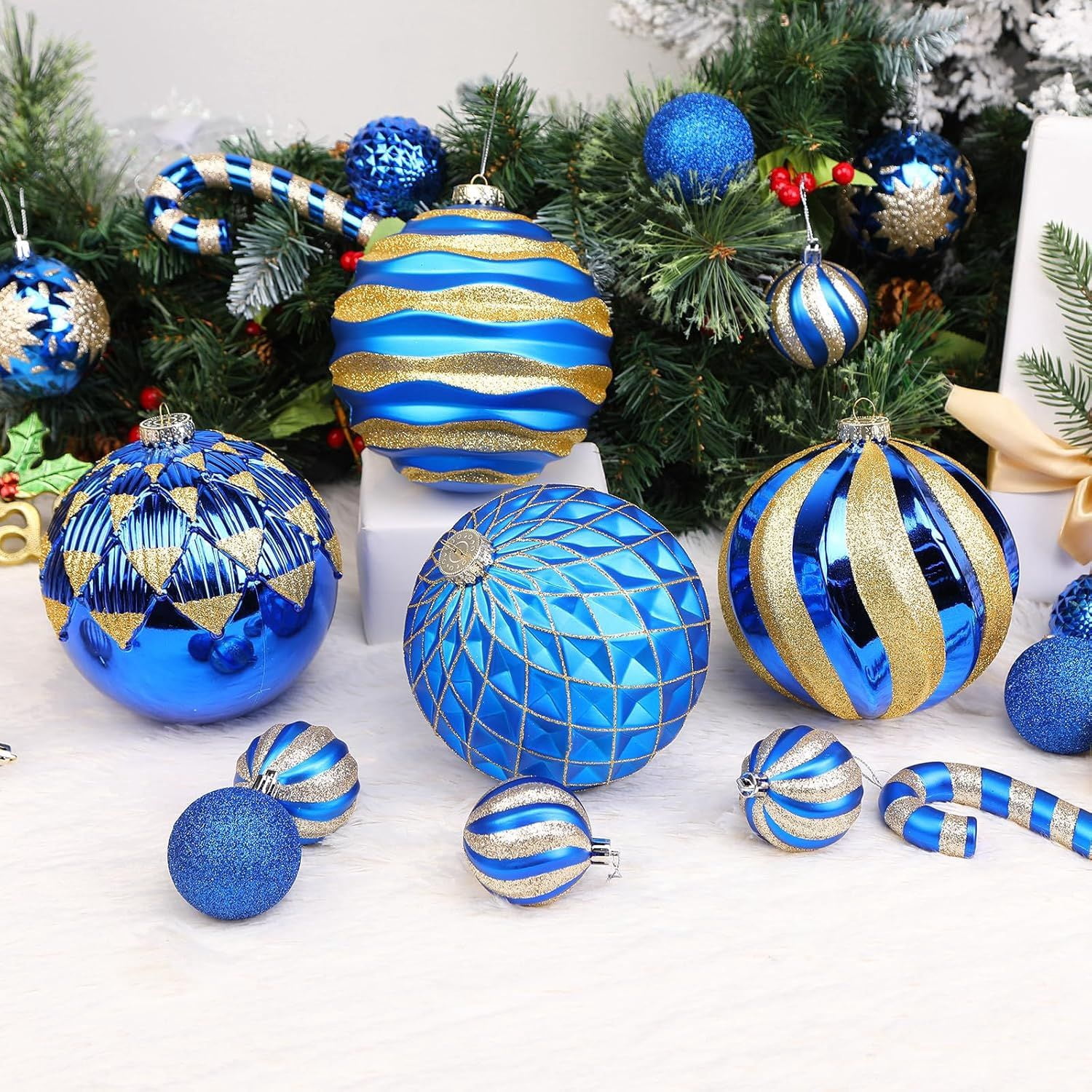 6"/150mm Large Christmas Ball Ornaments, 4Pcs Christmas Tree Decor, Shatterproof Hanging Decorations with Hooks, White & Silver Baubles for Xmas Tree, Wedding, Holiday and Party Decor
