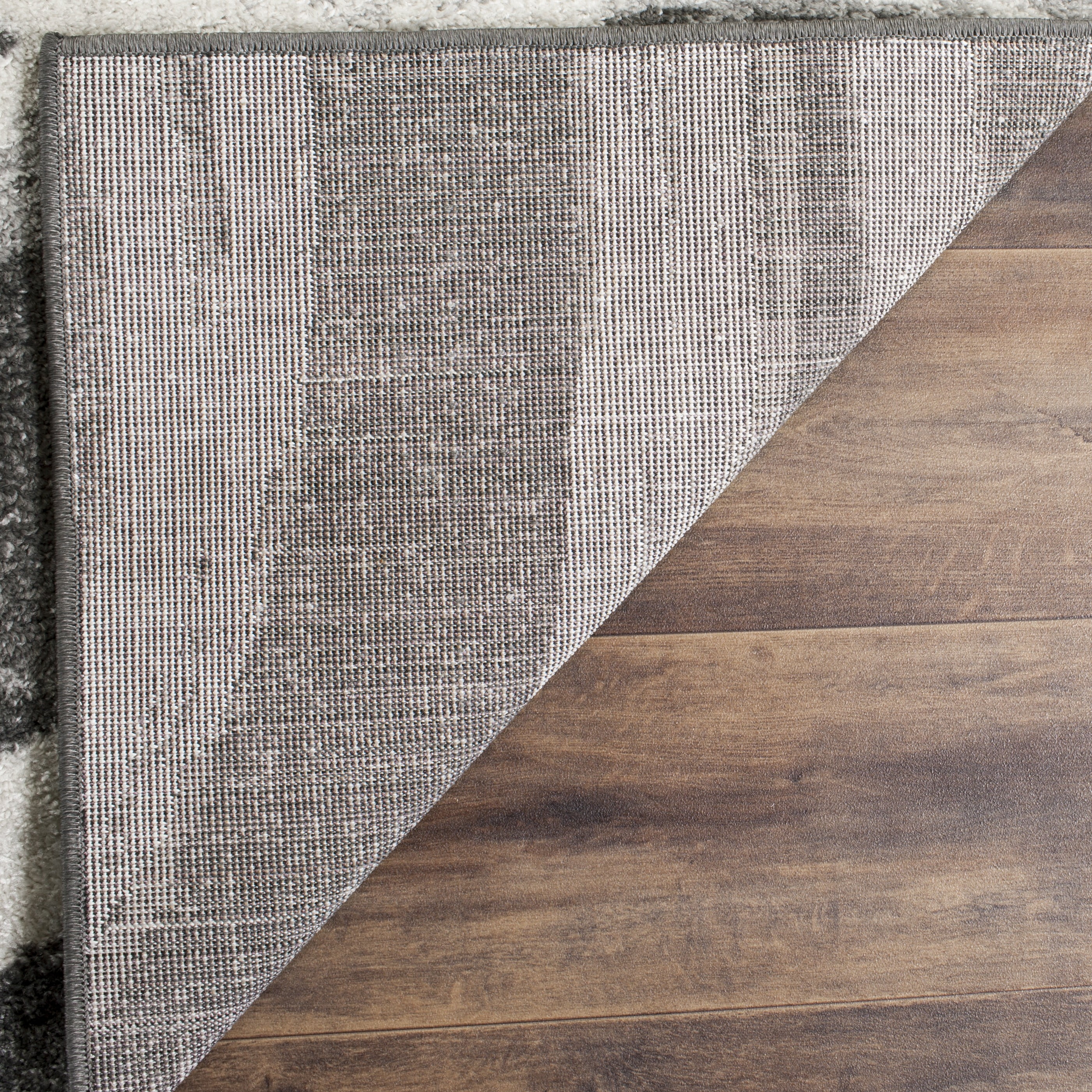 Safavieh Adirondack Isidor Geometric Swirls Area Rug, Charcoal/Ivory, 4' x 6'