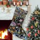 thumbnail image 1 of Félix el Gato Estético Tema: Calcetines de Navidad, fino lino blanco para colgar en escaleras y chimenea, decoración navideña para el hogar, regalo de Navidad.54cm×38cm, 1 of 5