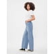 thumbnail image 2 of Jeans de Mujer GAP de Tiro Alto y Pierna Ancha en Color Claro Bergie 30REG, 2 of 8