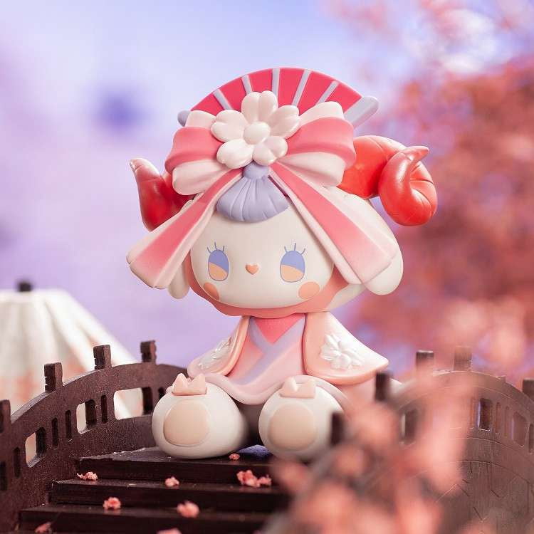 Lucky Emma Emma Secret Forest Cherry Blossom Viewing Series Mystery Pack [1 RANDOM Figure]