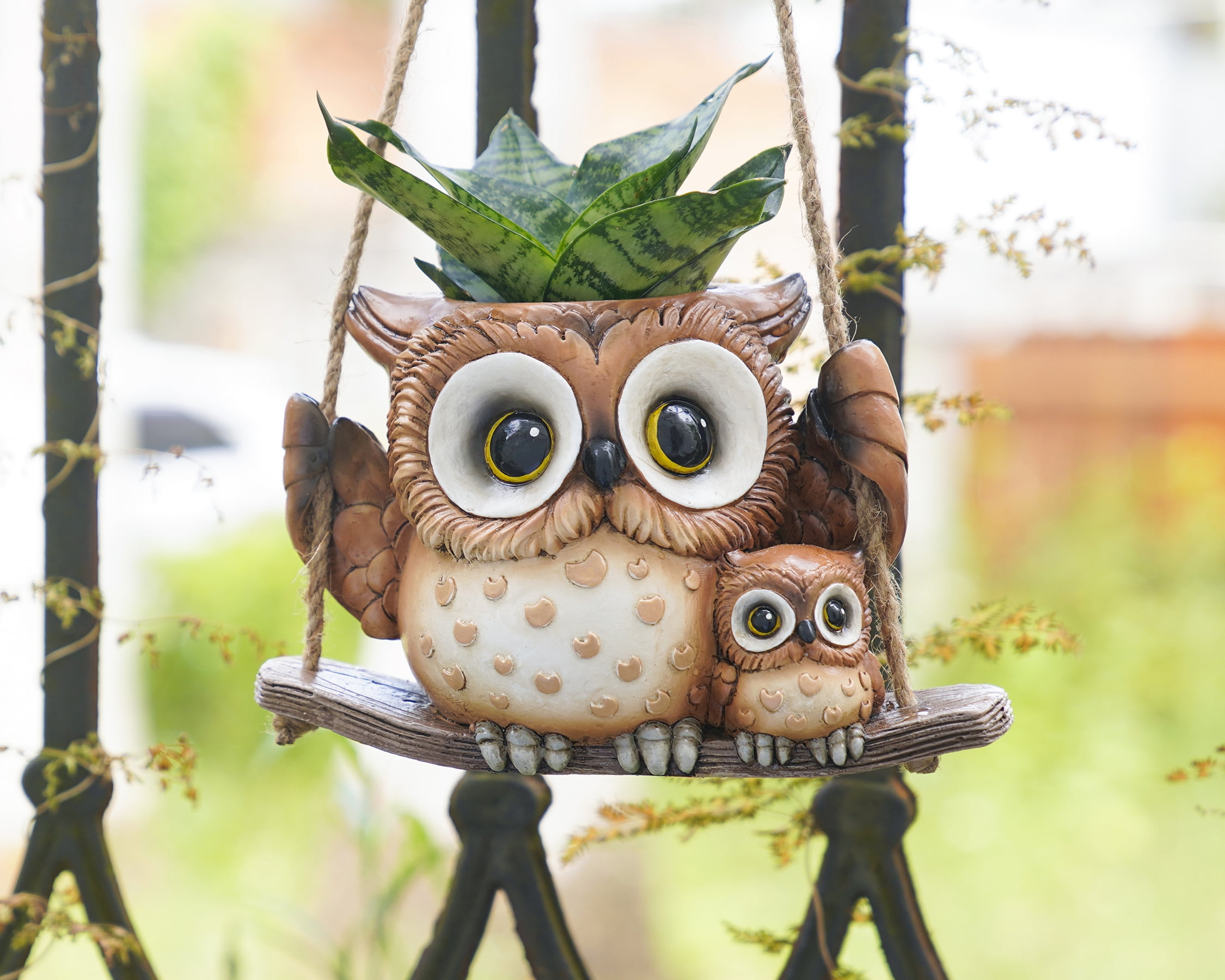 Quoowiit Small Swing Owl Planter Pot,Hanging Planters for Indoor Outdoor Plants with Drainage Holes