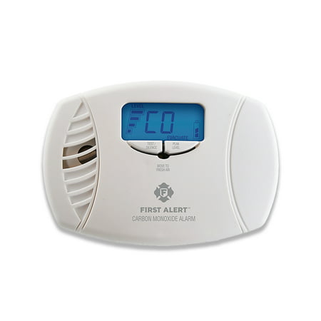 First Alert Dual-Power Carbon Monoxide Detector Alarm | Plug-In with Battery Backup and Digital Display,