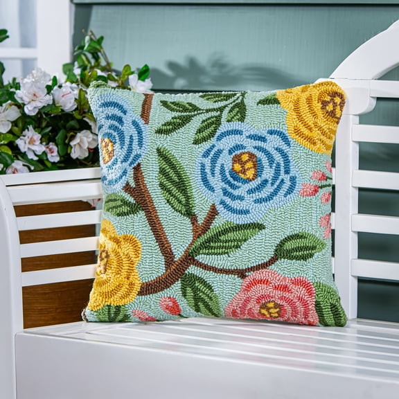 Indoor/Outdoor What She Shed Hooked Polypropylene Throw Pillow 18"x18"