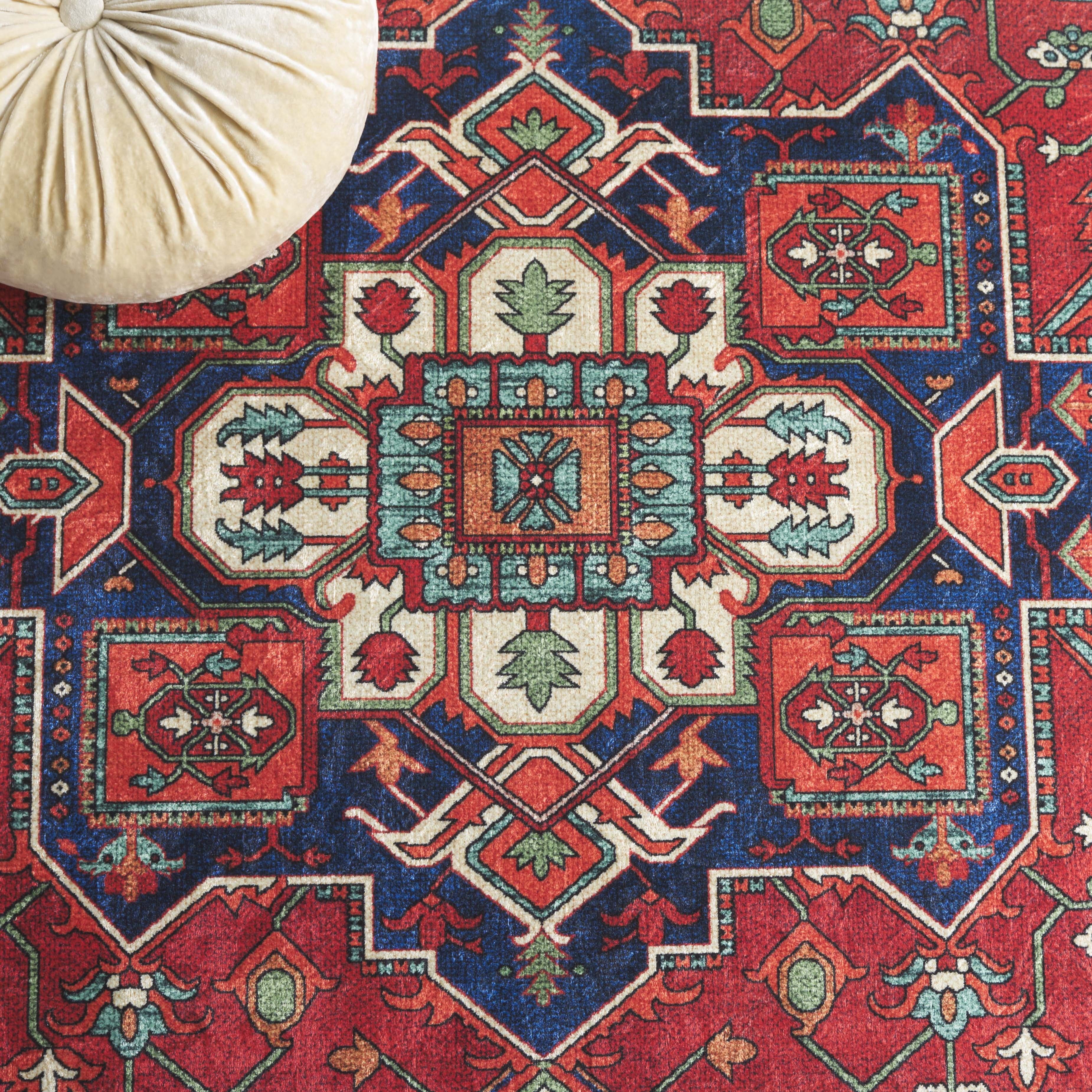 SAFAVIEH Orlando Alphonse Medallion Machine Washable Area Rug, Red/Beige, 4' x 6'