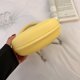 thumbnail image 3 of Bolsos de hombro de moda Mujer Cadena de cuero Casual Crossbody Purse (Amarillo), 3 of 7