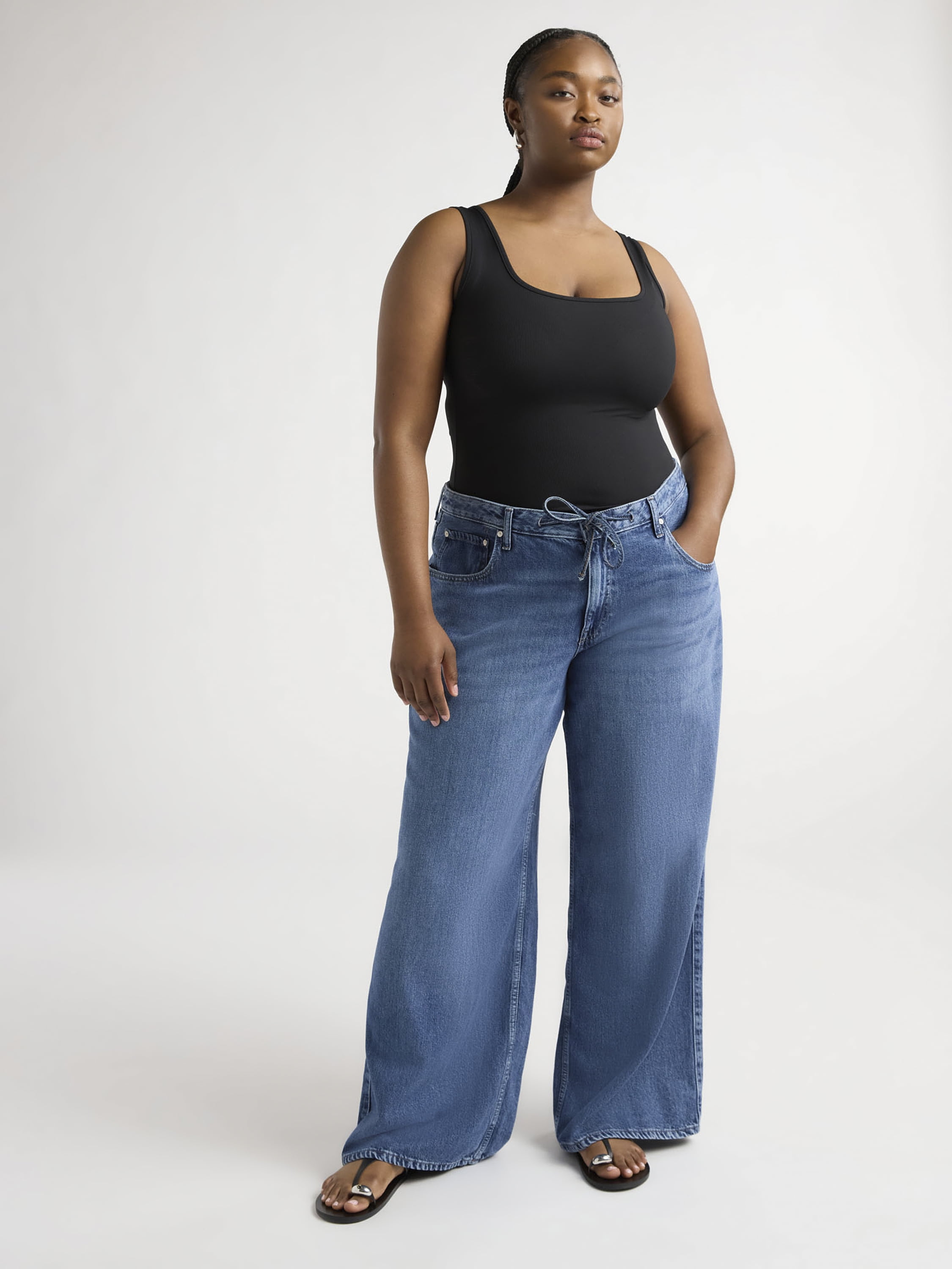 Scoop Women’s Plus Relaxed Low Slung Jeans, Sizes 14W-28W