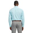 thumbnail image 2 of Camisa de vestir IZOD de corte regular, manga larga, sin arrugas, para hombre, 2 of 6