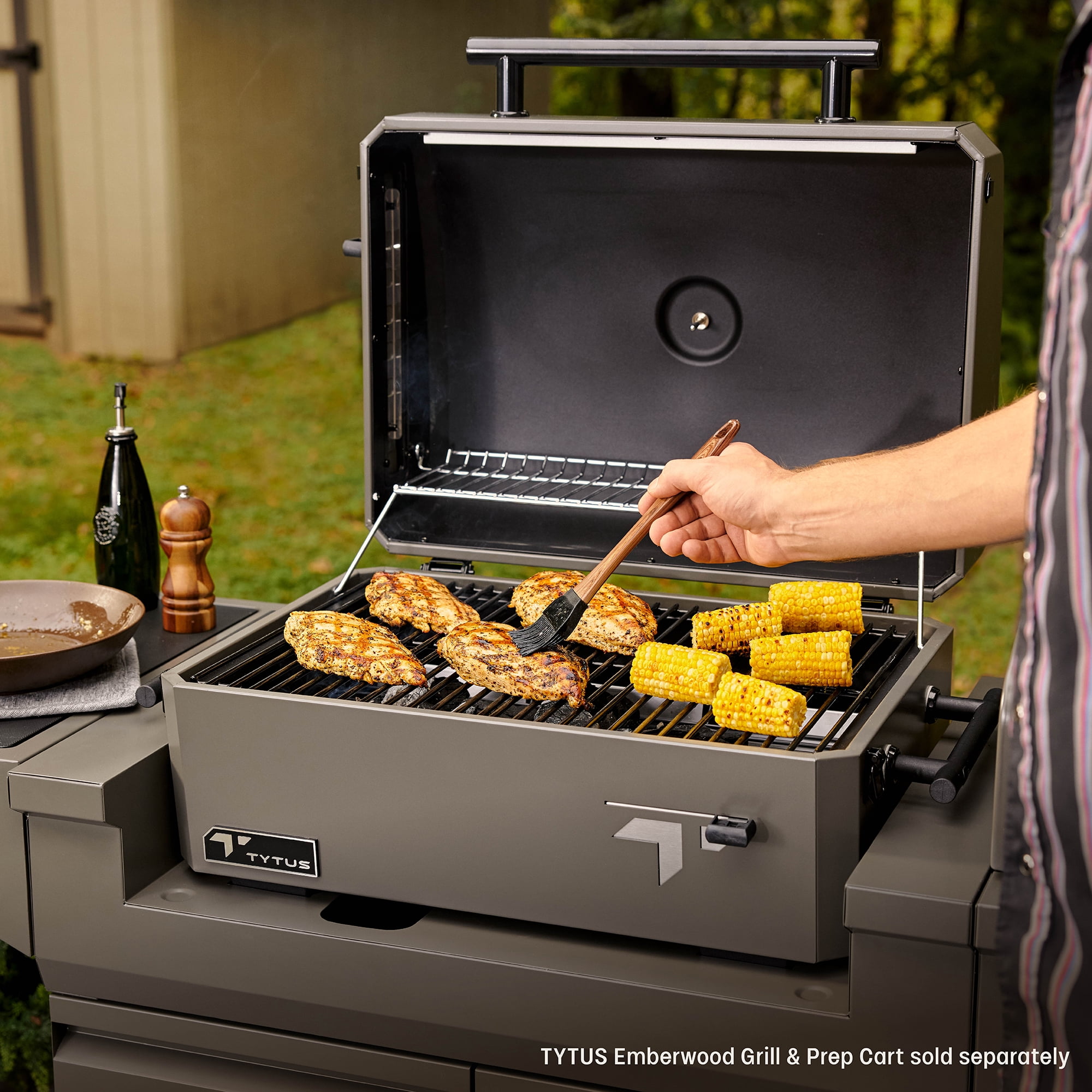 TYTUS Emberwood 21" Charcoal Tabletop Grill