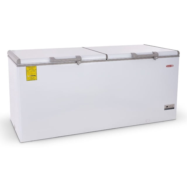 congelador horizontal de 25.4 pies cúbicos Torrey Electronics blanco, vista frontal 3/4 con doble tapa tipo cofre y manijas con chapa y llave; panel digital de control y luz indicadora en el frente, interior en acero y 2 canastillas superiores; rango de temperatura -18 °C a 4 °C y tapón de drenado en la base. También suele usarse para organizar pedidos pequeños o transporte temporal de inventario frío.