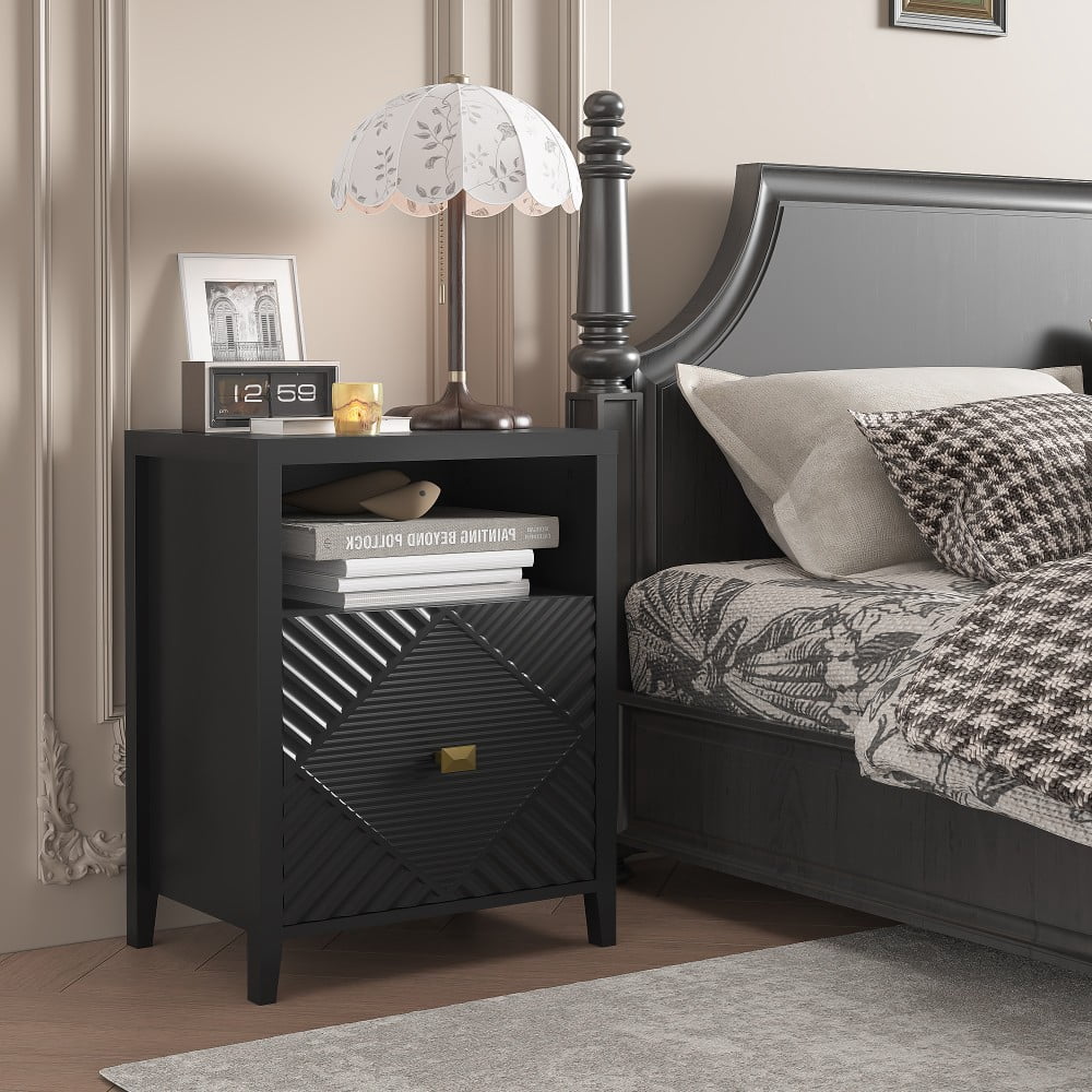 Nightstand with Charging Station, 2 USB Ports & 2 AC Outlets, 19" Modern Bedside Table with Storage Shelf and Cabinet, Black