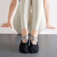 thumbnail image 1 of Calcetines profesionales de Yoga Pilates antideslizantes de tubo corto para mujeres, 1 of 3