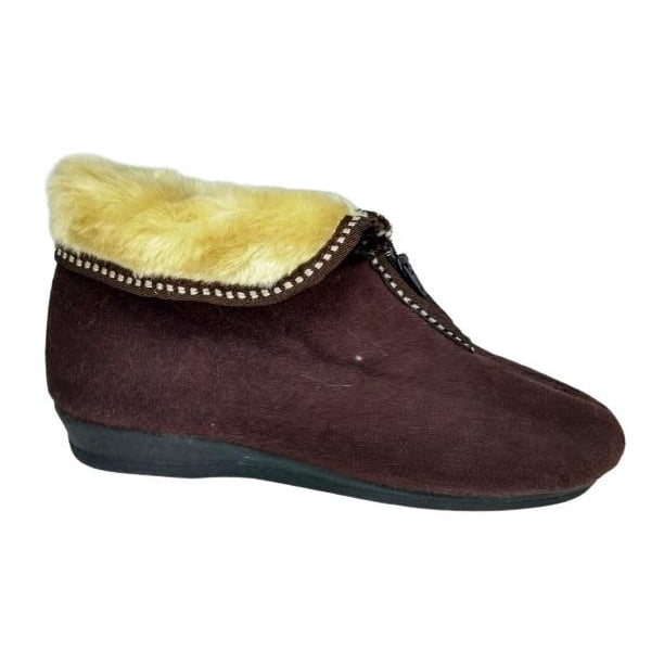 Calzado de ADULTO tipo PANTUFLA color CAFE Cabrales 121024