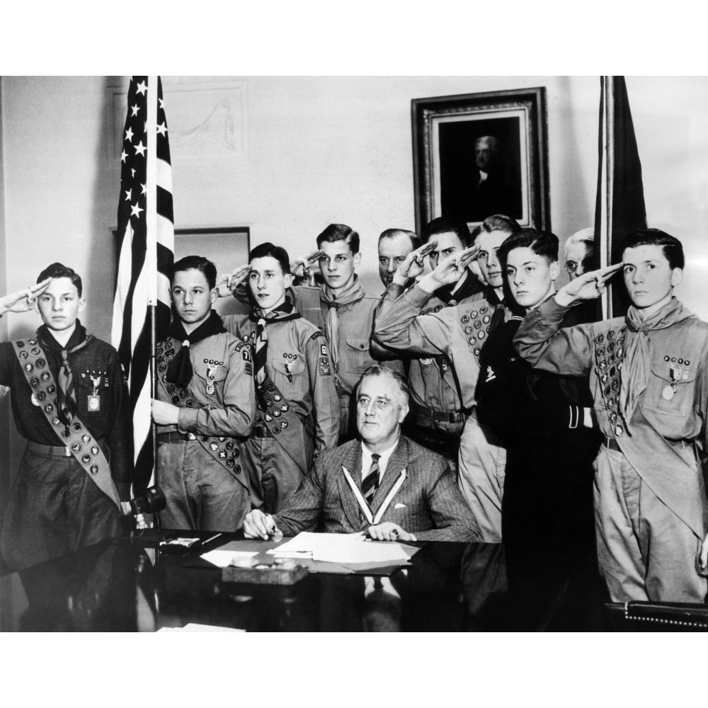 President Franklin Roosevelt Surrounded By Saluting Honor Scouts History (24 x 18)