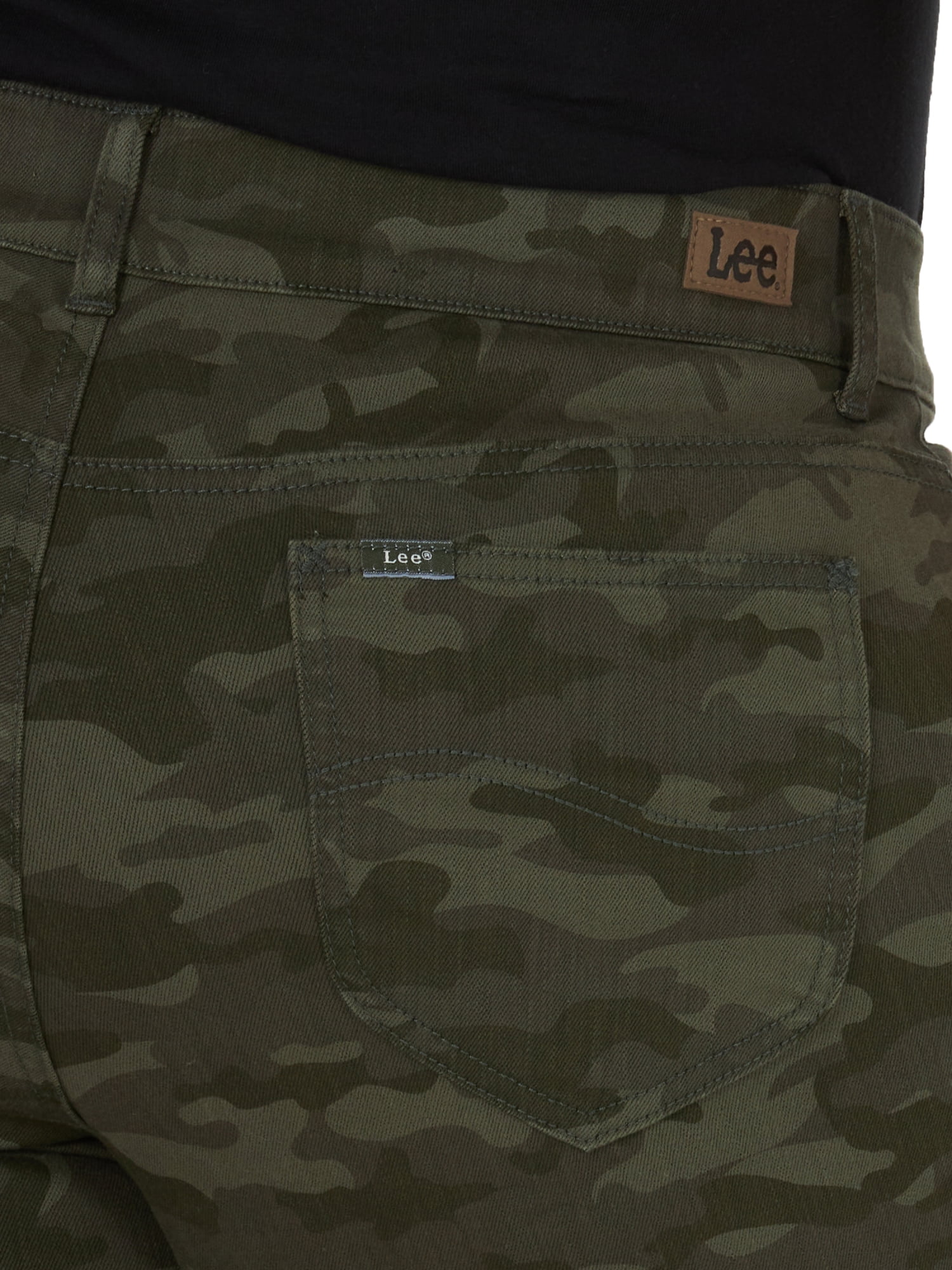 Lee Women's Plus Size Flex Motion Regular Fit Roll Cuff Bermuda