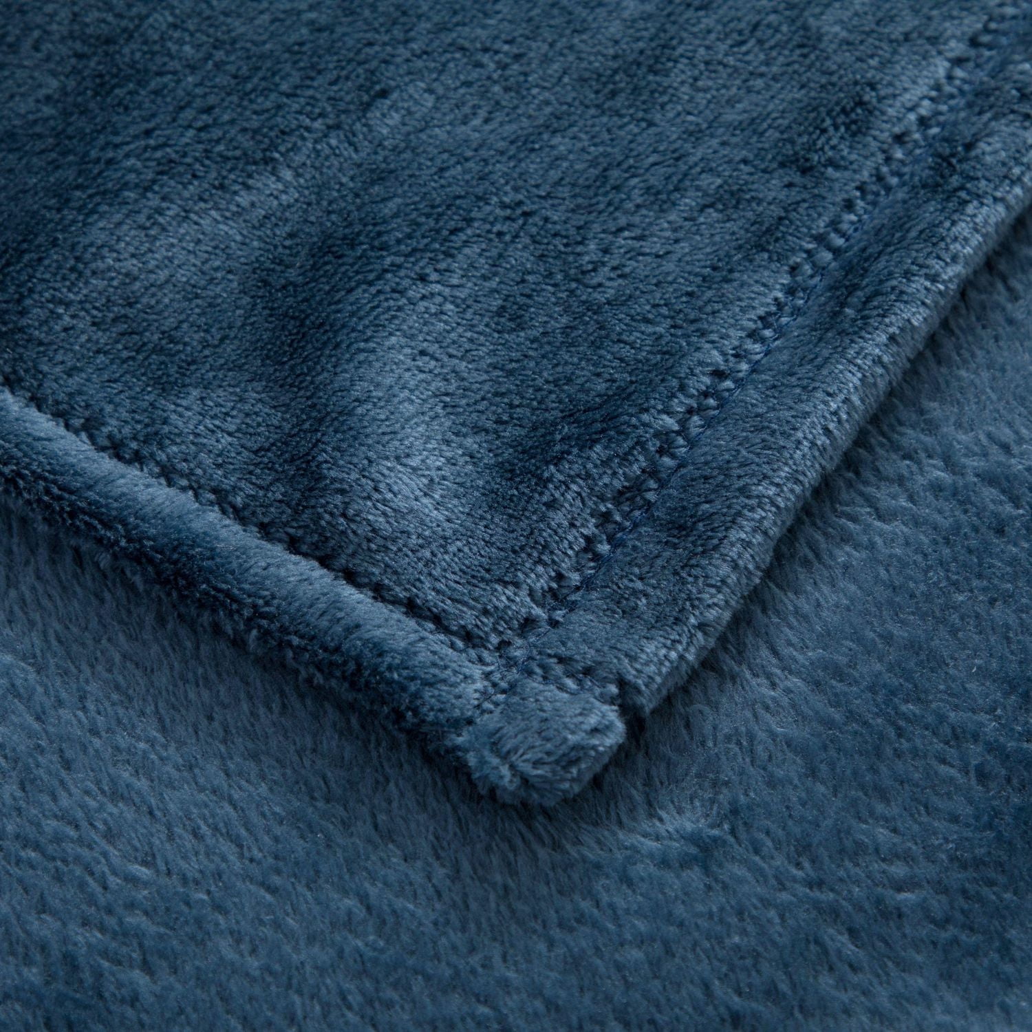 Mainstays Soft Plush Throw, Extra soft & cozy
