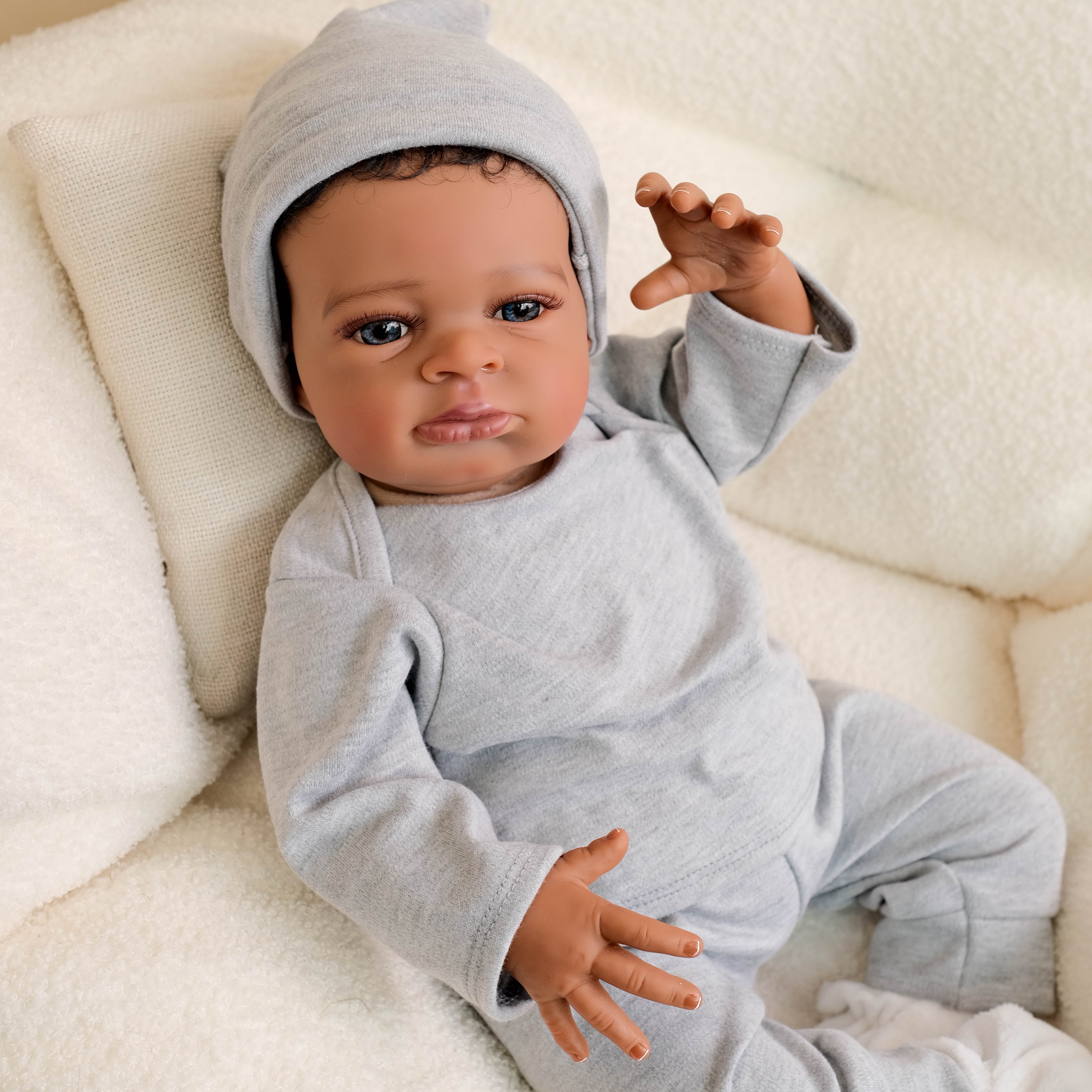 Lifelike Reborn Baby Dolls, 20 inch Realistic Cloth Body Newborn Baby Doll Lifelike African American Newborn Life Like Baby Dolls with Feeding Toy for Age Kids 3+