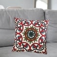 thumbnail image 1 of Funda de almohada Macarena Bordada con diseño de flores 45 cm x 45 cm Rojo y verde, 1 of 8