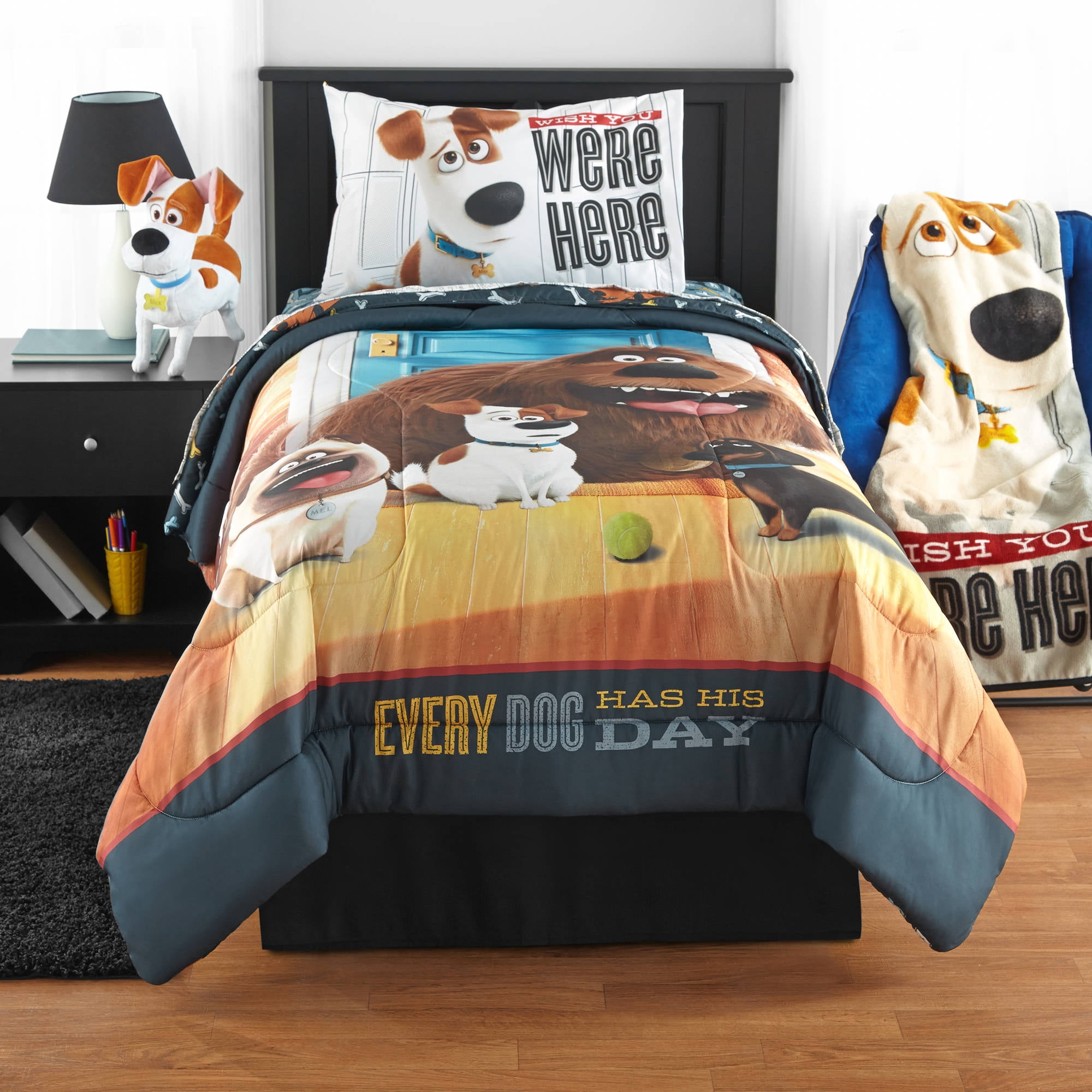 Universal Secret Life Of Pets City Of Pets 62 X 90 Plush Blanket Universal Secret Life Of Pets City Of Pets 62 X 90 Plush Blanket