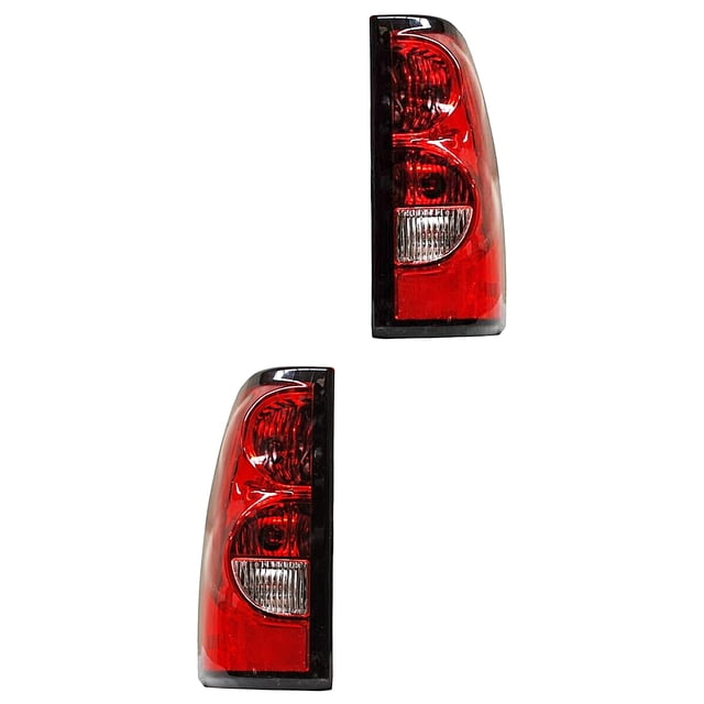 Par de Calaveras Pickup 2004 A 2007 Chevrolet S/Arnés C/Filo Negro TYC .