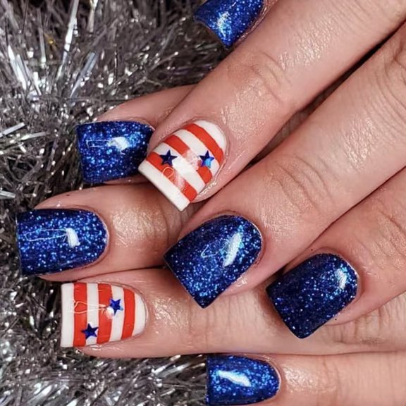 Miiottaa 4th of July Glues on Nail Short Square Fake Nail Independence Day French Tip Press on Nail Artificial Acrylic Nail