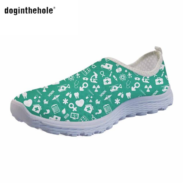 Espadrilles à Enfiler pour Femmes Design Infirmière Surgon en Maille Respirante Chaussures Plates Confortables pour Femmes