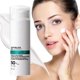 thumbnail image 4 of Leche aislante iluminadora de textura ligera con protección UV, hidratante, protector solar ligero, control de aceite, FPS 50+, 4 of 7