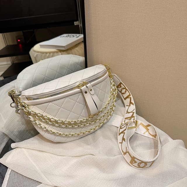 Bolso de pecho a la moda para mujer, Bolso de sillín acolchada con cremallera informal para regalo (blanco)