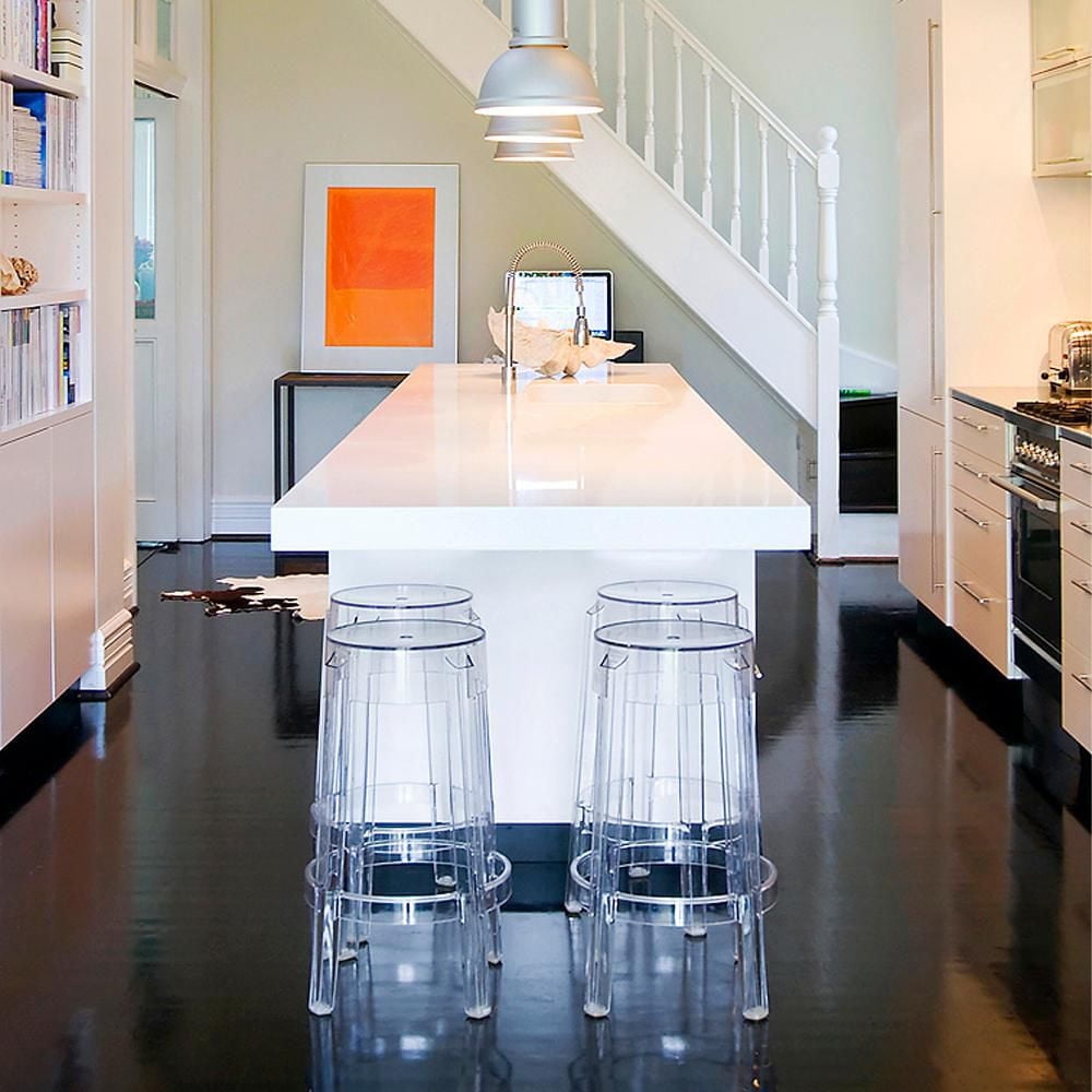 Ensemble de 6 tabourets de comptoir en plastique transparent de la collection Heavenly