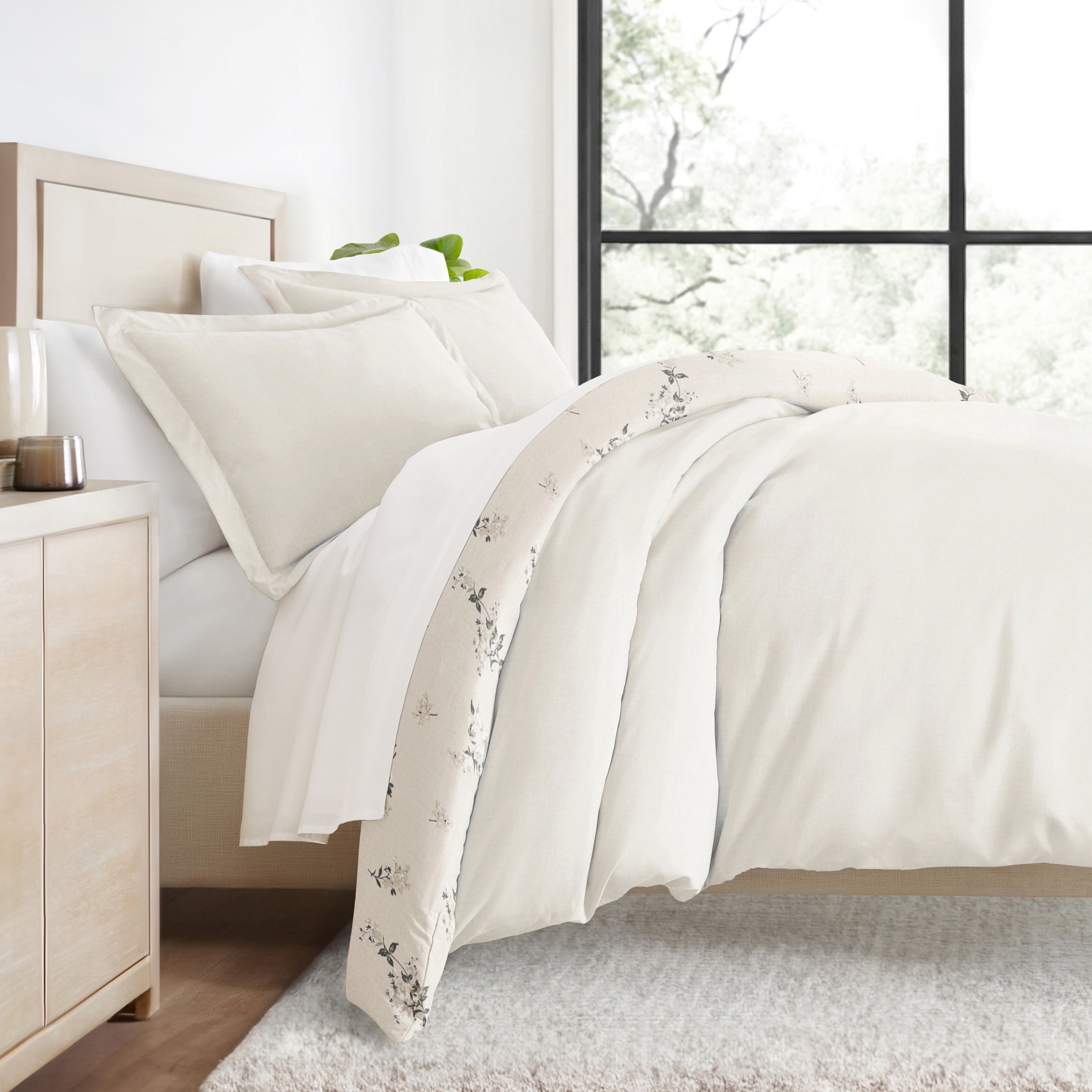 Duvet Cover Set - Ultra Soft & Breathable - Reversible Delicate Ivory Floral for Twin/TwinXL Bedding by Comfort Canopy
