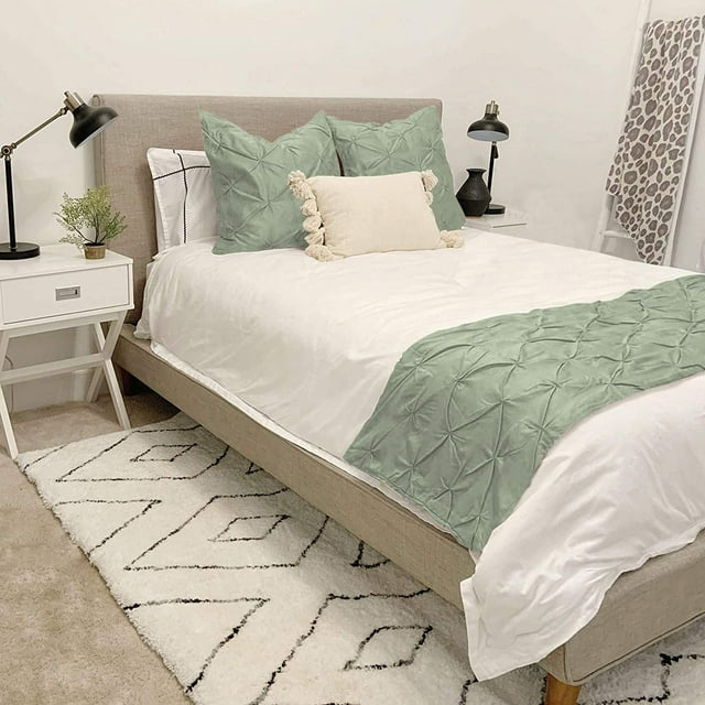 Bed Runner Set 100% Cotton 800 TC 3 Piece Pinch Pleated Bed Runner Set, Decorative Bed Scarf, 3 Pinch Pleated Bed Runner Set and 2 Pillow Shams (King Size, Moss)