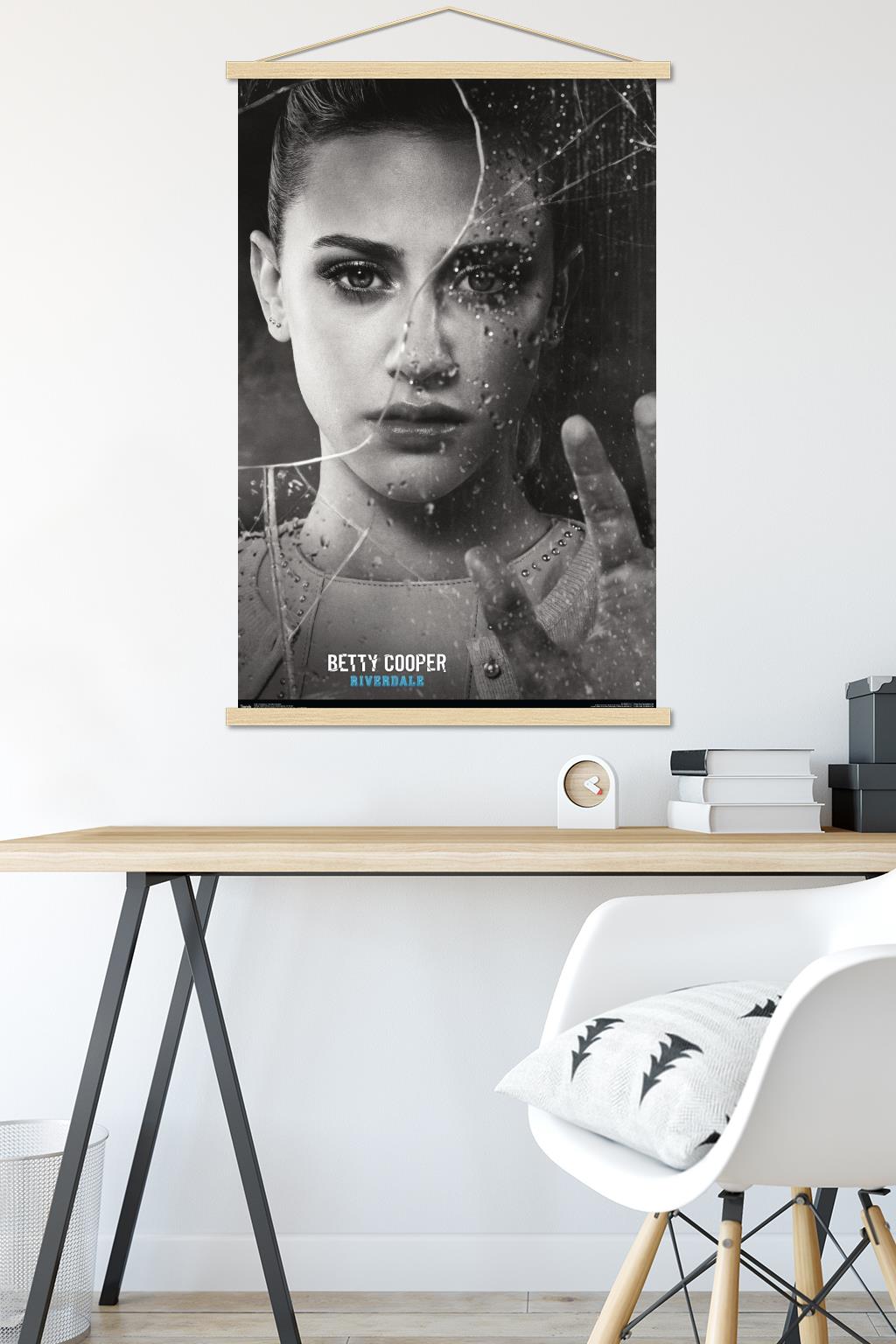 Riverdale - Shattered Betty Wall Poster with Wooden Magnetic Frame, 22.375" x 34"