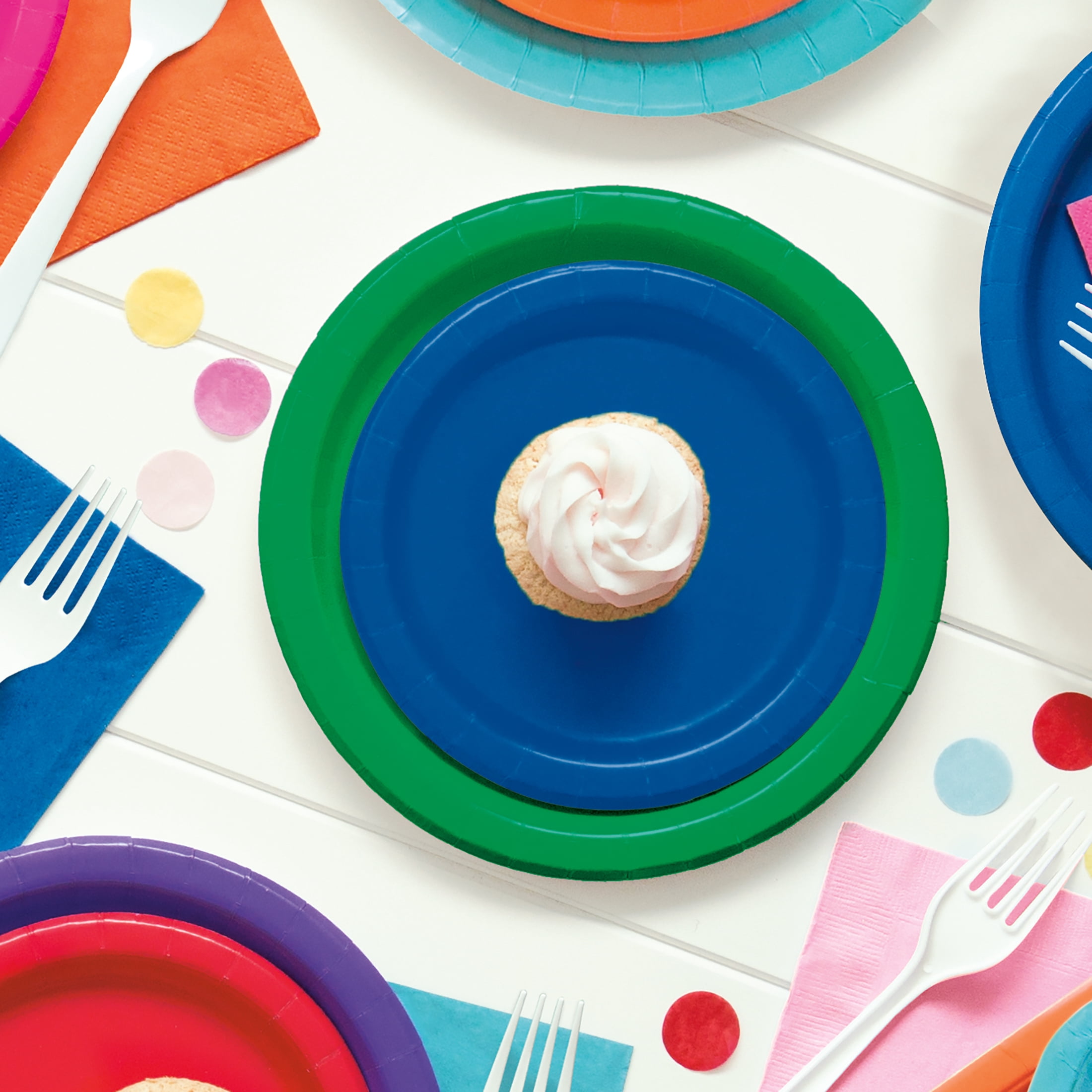 20CT 9IN Green Paper Dinner Plates by Way To Celebrate