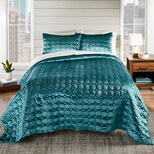 Better Homes & Gardens Teal Velvet Full/Queen Quilt