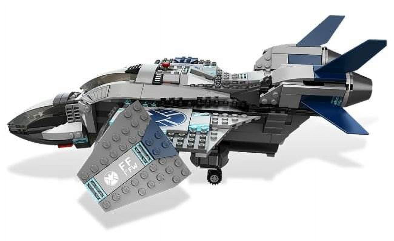 Quinjet Aerial Battle