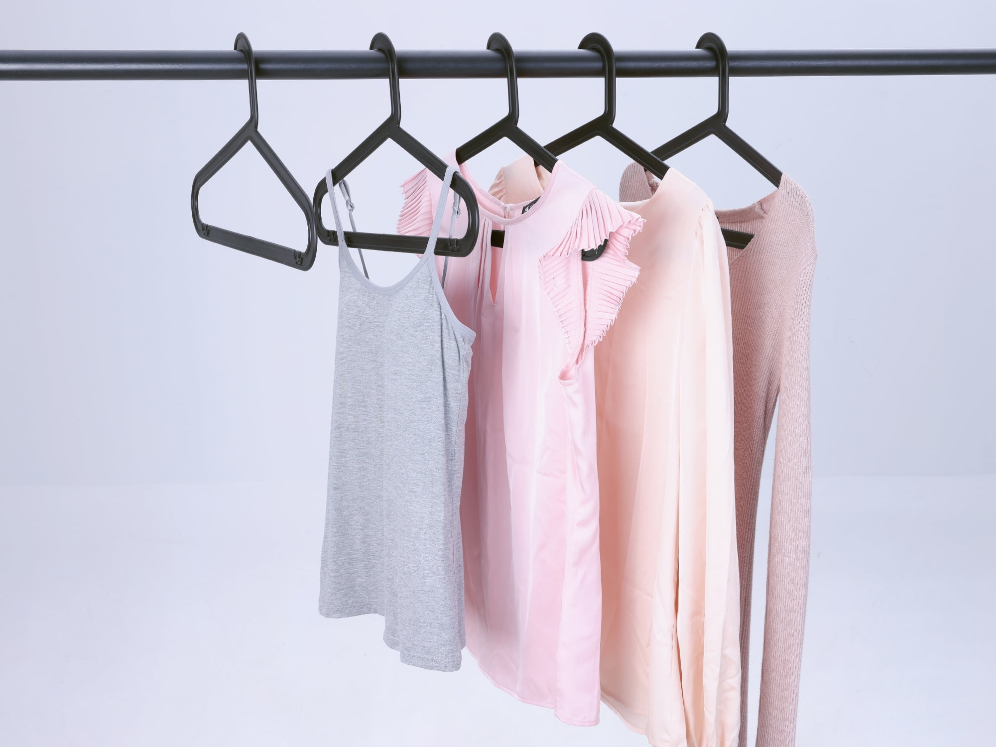 Unique Bargains Hangers Plastic Durable Space Saving Clothes Hangers 30 Packs Black