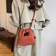 thumbnail image 4 of Bolso de hombro para mujer, color naranja, 4 of 6