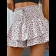 thumbnail image 4 of Mini Shorts con Volantes y Cintura Alta para Mujer Bonitos Shorts Cortos Escalonados con Shorts Debajo XL, 4 of 7