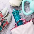 thumbnail image 4 of Pogo Botella de agua reutilizable de plástico de 32 oz, paquete de 2 con tapa y asa de transporte, sin BPA, apta para deportes y viajes, apta para lavavajillas, Aquaviva/satén rosa, 4 of 5